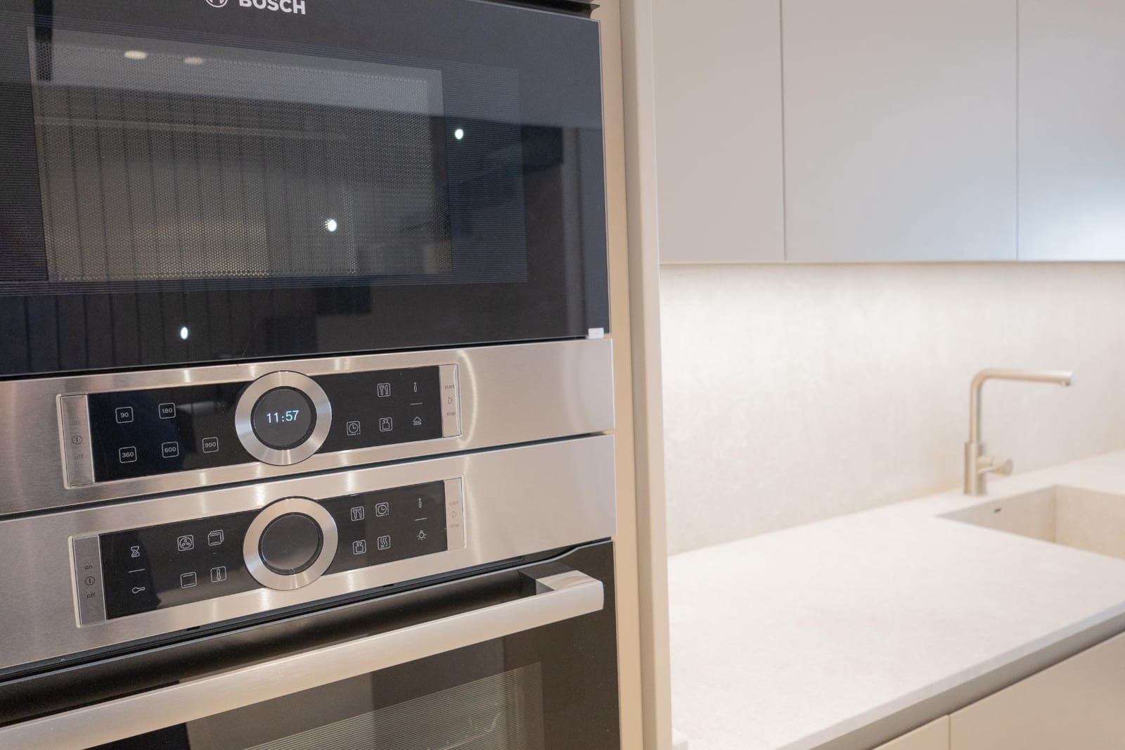 2 bedroom Townhouse for sale in Mancor de la Vall with pool - € 810,000 (Ref: 9666604)