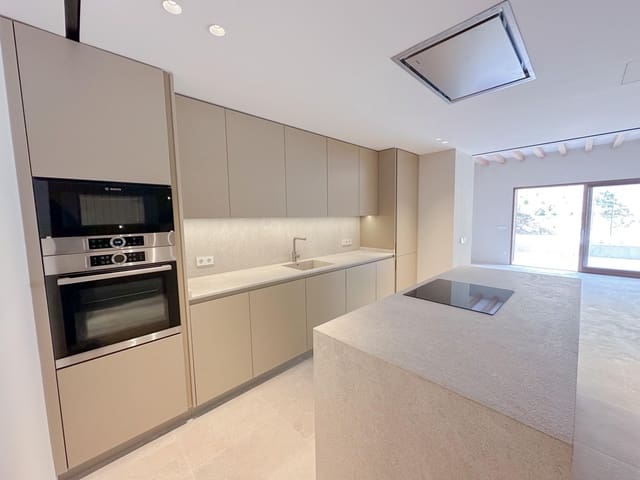 2 bedroom Townhouse for sale in Mancor de la Vall with pool - € 810,000 (Ref: 9666604)