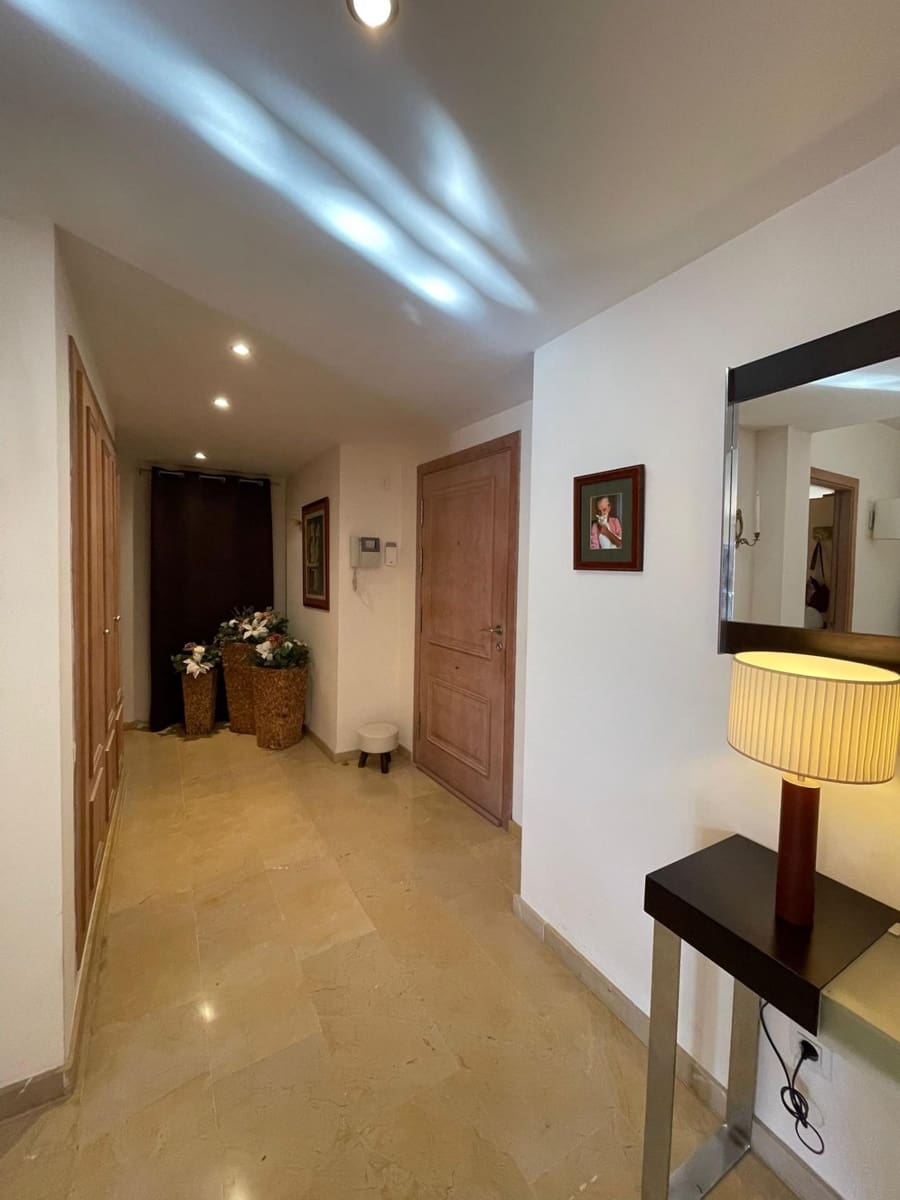 3 bedroom Penthouse for sale in Santa Ponsa with pool - € 1,640,000 (Ref: 9674317)