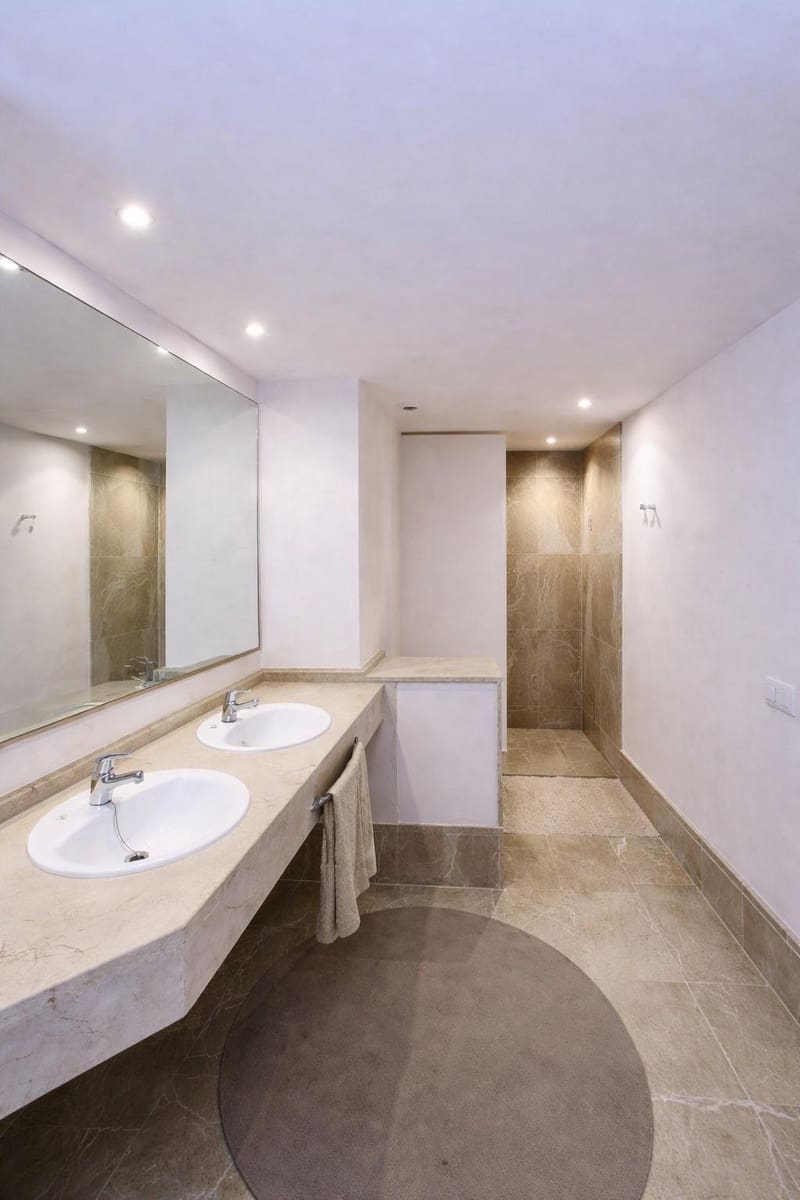 3 bedroom Penthouse for sale in Santa Ponsa with pool - € 1,640,000 (Ref: 9674317)