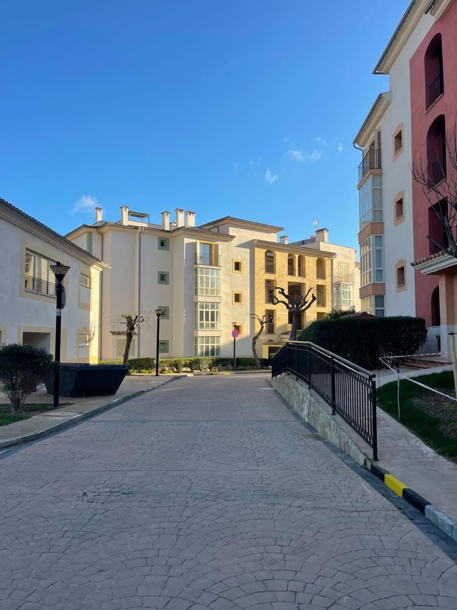 3 bedroom Penthouse for sale in Santa Ponsa with pool - € 1,640,000 (Ref: 9674317)