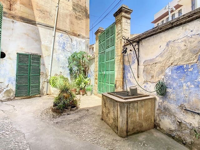 9 Zimmer Villa zu verkaufen in Manacor mit Garage - 1.100.000 € (Ref: 9698874)