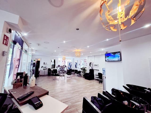 Commercieel te koop in Bons Aires, Palma de Mallorca met garage - € 49.000 (Ref: 9712058)