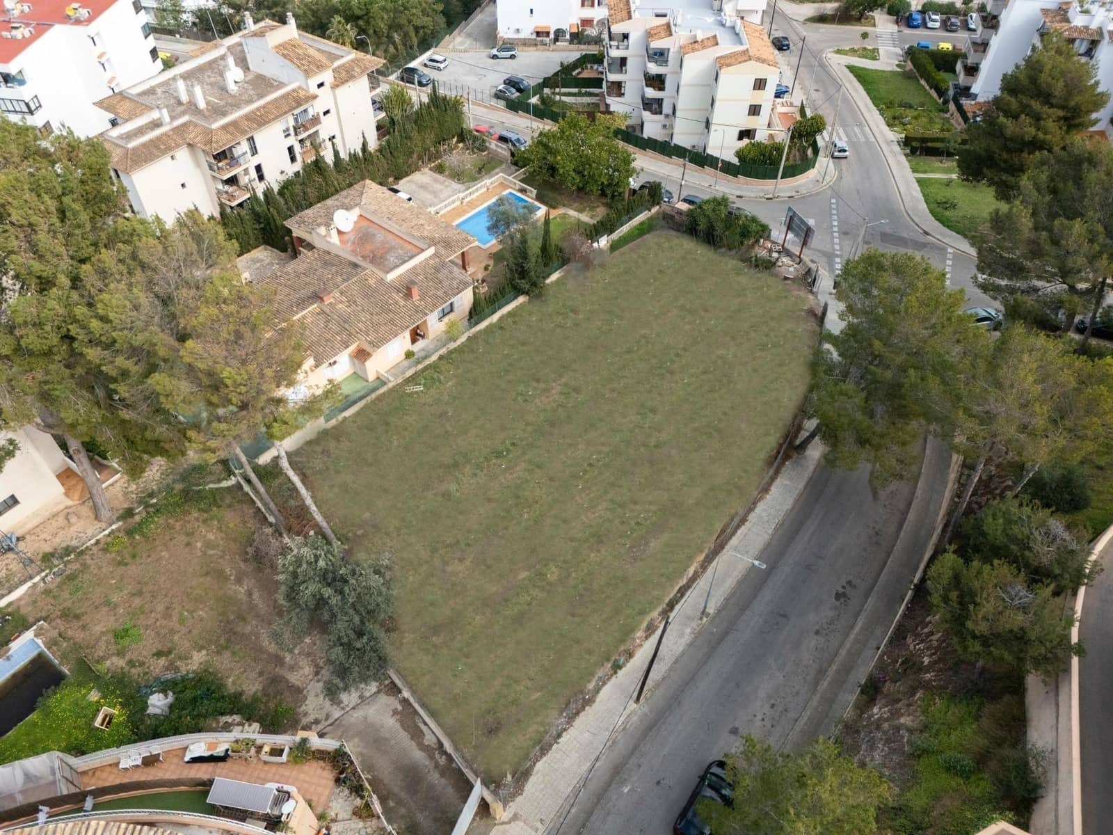 Building Plot for sale in Santa Ponsa - € 1,100,000 (Ref: 9712059)