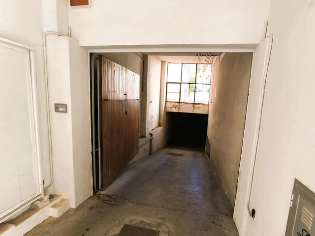 Autotalli myytävänä paikassa Andratx - 27 000 € (Ref: 9732226)