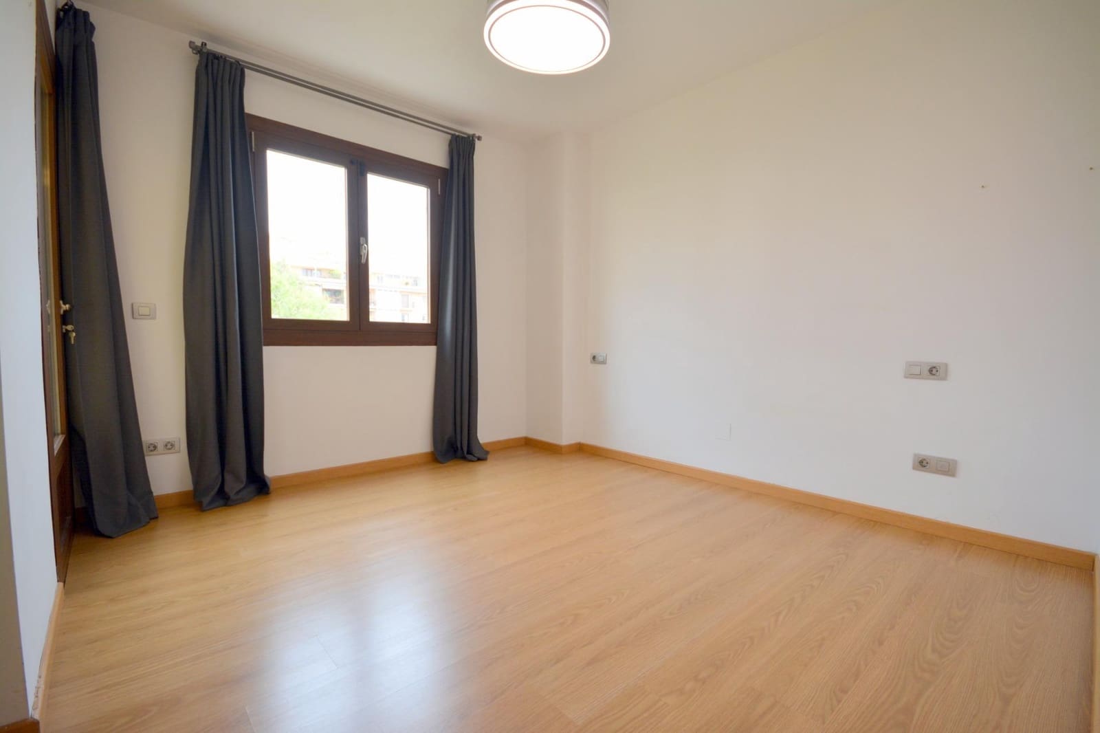 3 soveværelse Lejlighed til leje i Palma de Mallorca - € 1.700 (Ref: 9752123)