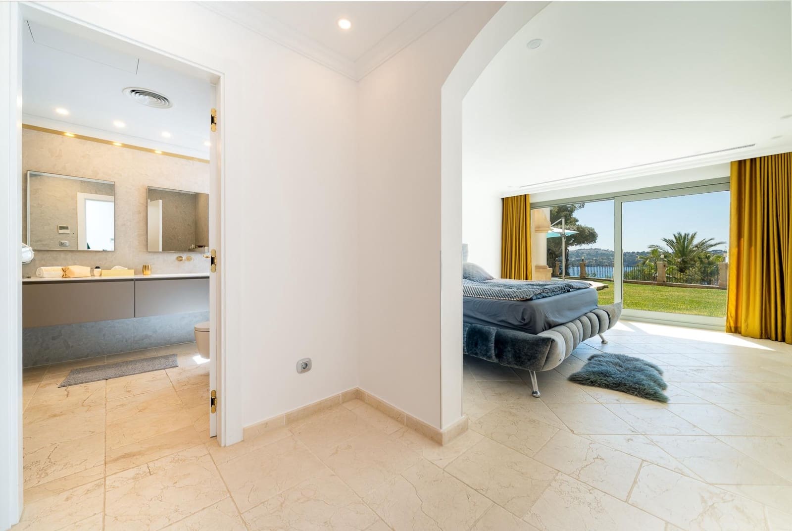 7 makuuhuone Huvila myytävänä paikassa Costa de la Calma mukana uima-altaan - 6 950 000 € (Ref: 9762062)