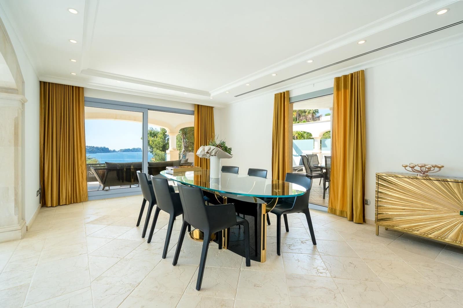 7 makuuhuone Huvila myytävänä paikassa Costa de la Calma mukana uima-altaan - 6 950 000 € (Ref: 9762062)