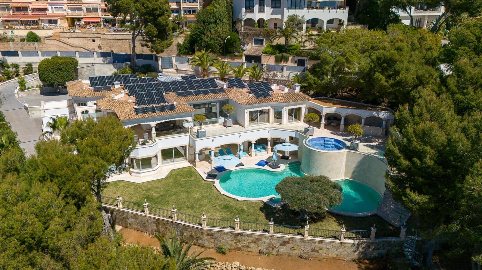 7 makuuhuone Huvila myytävänä paikassa Costa de la Calma mukana uima-altaan - 6 950 000 € (Ref: 9762062)