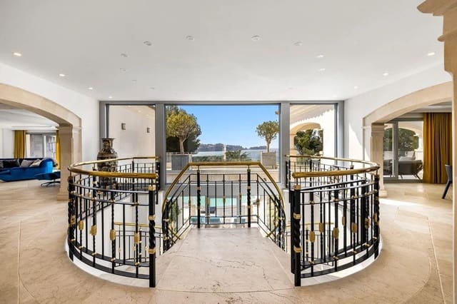 7 soverom Villa til salgs i Costa de la Calma, Calvià med svømmebasseng - € 6 950 000 (Ref: 9762062)