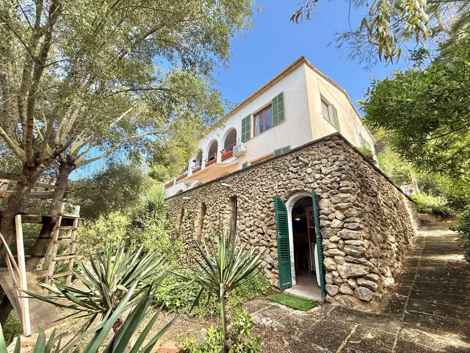 5 slaapkamer Villa te koop in Puerto de Andratx - € 1.800.000 (Ref: 9773162)