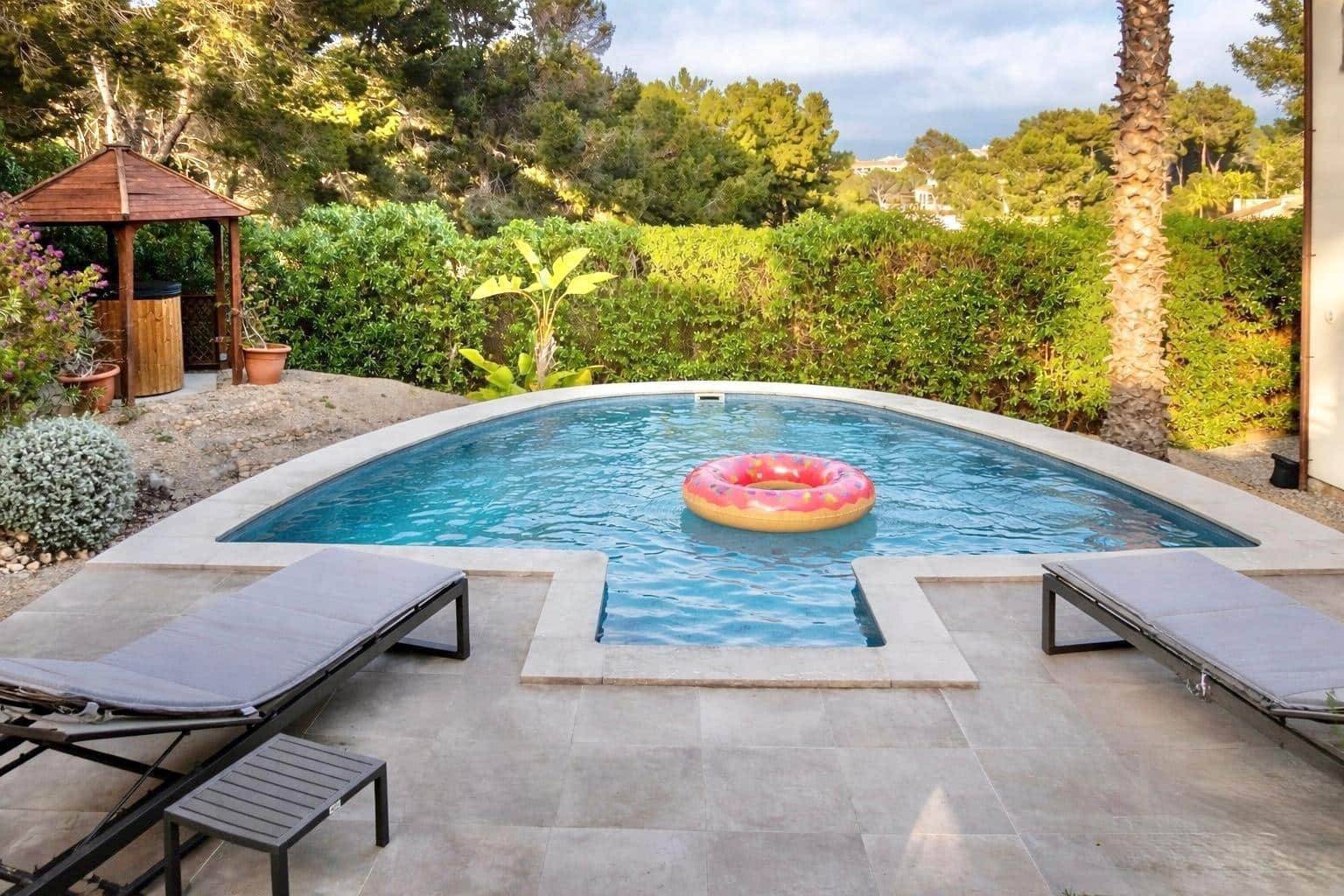 4 soverom Villa til salgs i Santa Ponsa med svømmebasseng garasje - € 1 995 000 (Ref: 9778260)