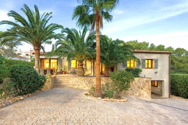 4 soverom Villa til salgs i Santa Ponsa, Calvià med svømmebasseng garasje - € 1 995 000 (Ref: 9778260)