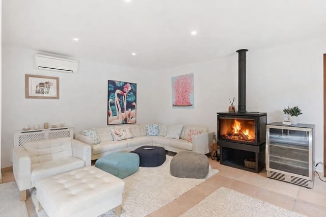 4 soverom Villa til salgs i Santa Ponsa, Calvià med svømmebasseng garasje - € 1 995 000 (Ref: 9778260)