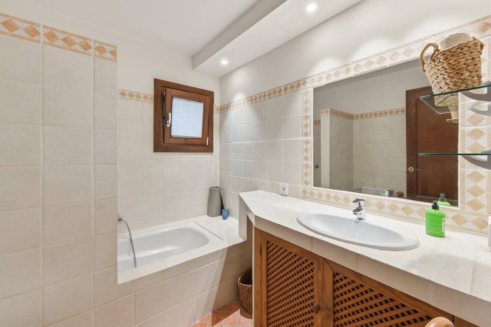 4 soverom Villa til salgs i Santa Ponsa med svømmebasseng garasje - € 1 995 000 (Ref: 9778260)