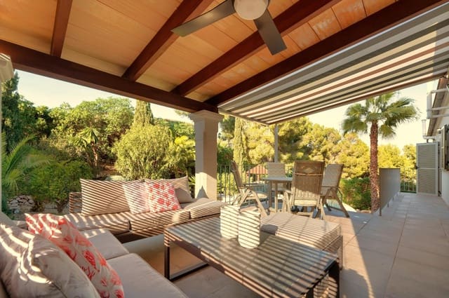 4 soverom Villa til salgs i Santa Ponsa, Calvià med svømmebasseng garasje - € 1 995 000 (Ref: 9778260)