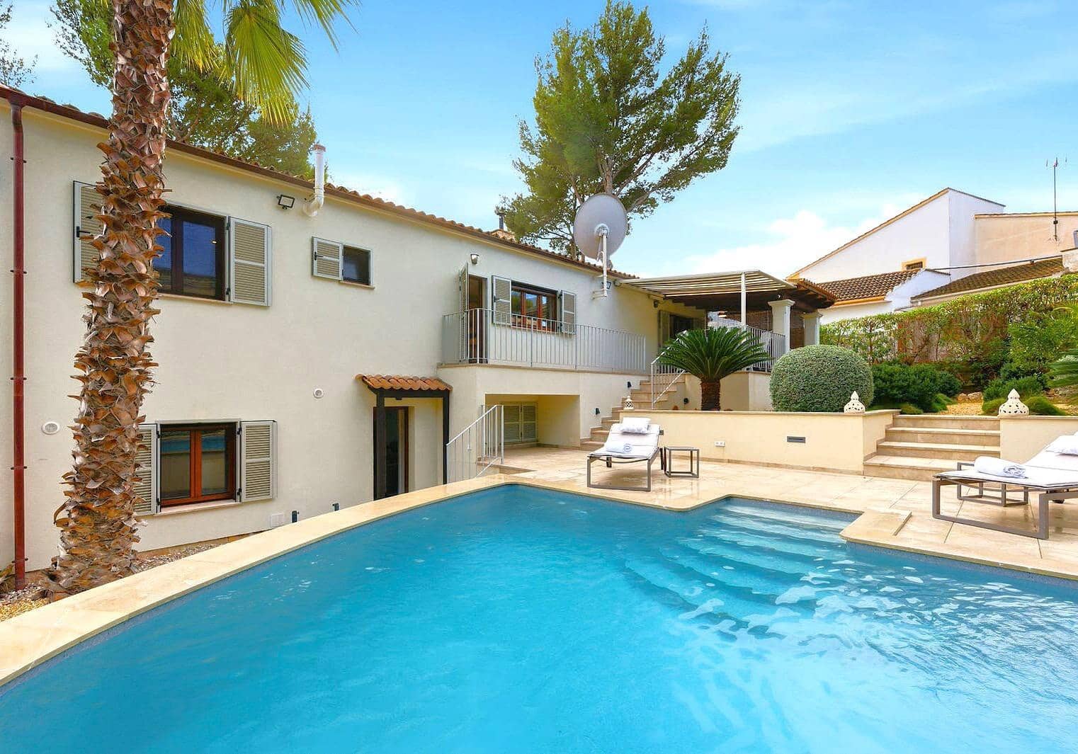 4 soverom Villa til salgs i Santa Ponsa med svømmebasseng garasje - € 1 995 000 (Ref: 9778260)