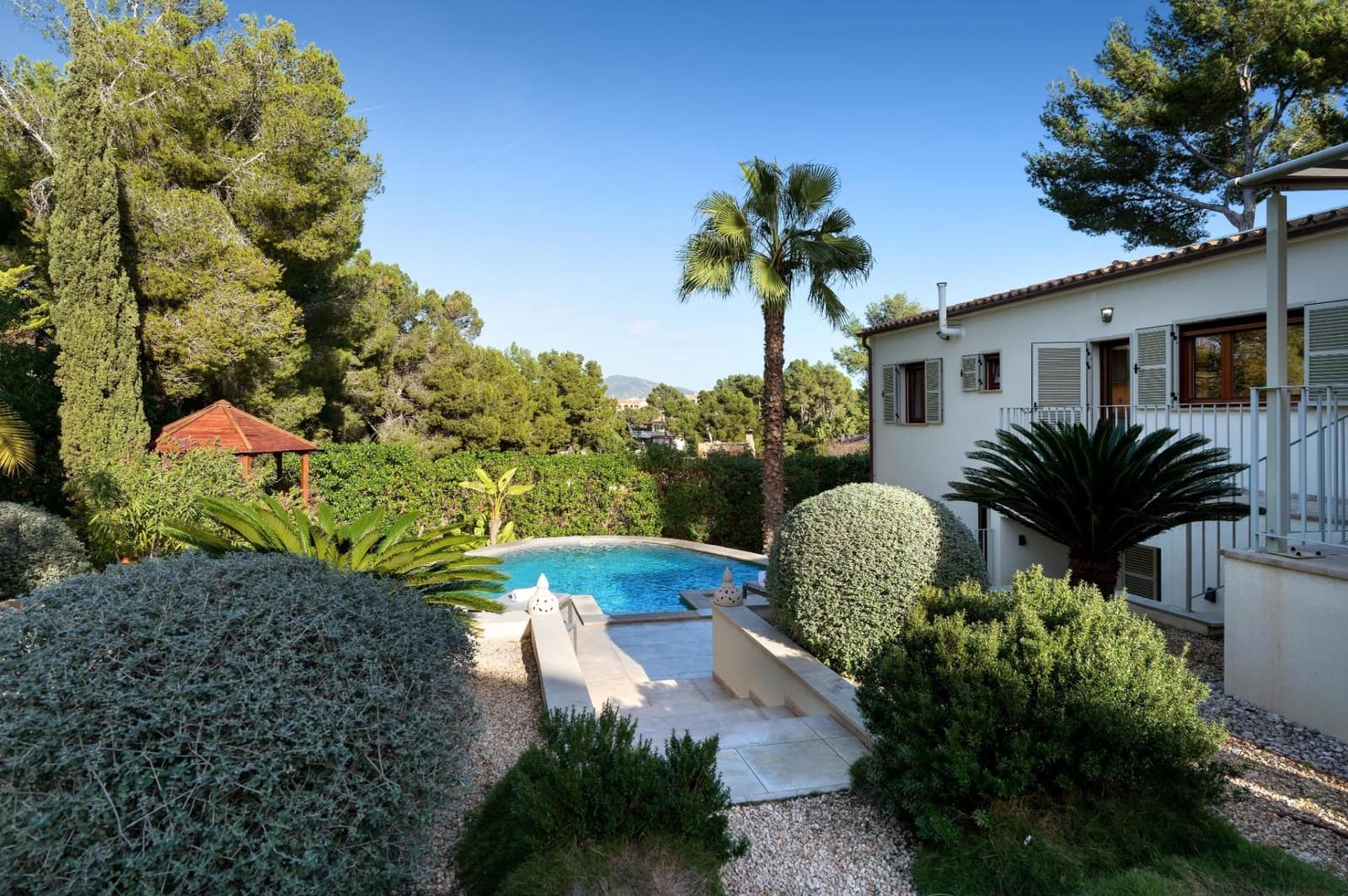 4 soverom Villa til salgs i Santa Ponsa med svømmebasseng garasje - € 1 995 000 (Ref: 9778260)