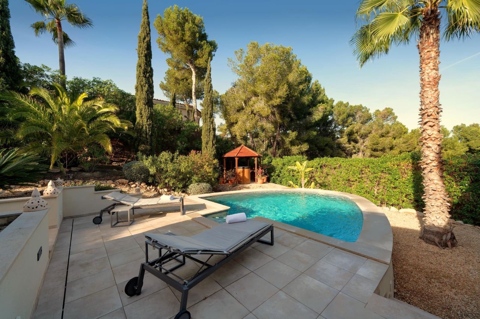 4 soverom Villa til salgs i Santa Ponsa med svømmebasseng garasje - € 1 995 000 (Ref: 9778260)