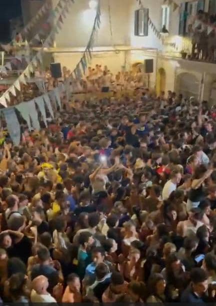 Yritys myytävänä paikassa El Migjorn Gran / Es Migjorn Gran - 940 000 € (Ref: 9808061)