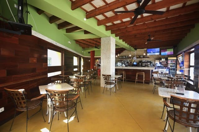 Yritys myytävänä paikassa El Migjorn Gran / Es Migjorn Gran - 940 000 € (Ref: 9808061)