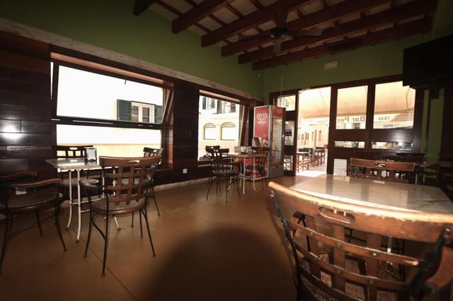 Yritys myytävänä paikassa El Migjorn Gran / Es Migjorn Gran - 940 000 € (Ref: 9808061)