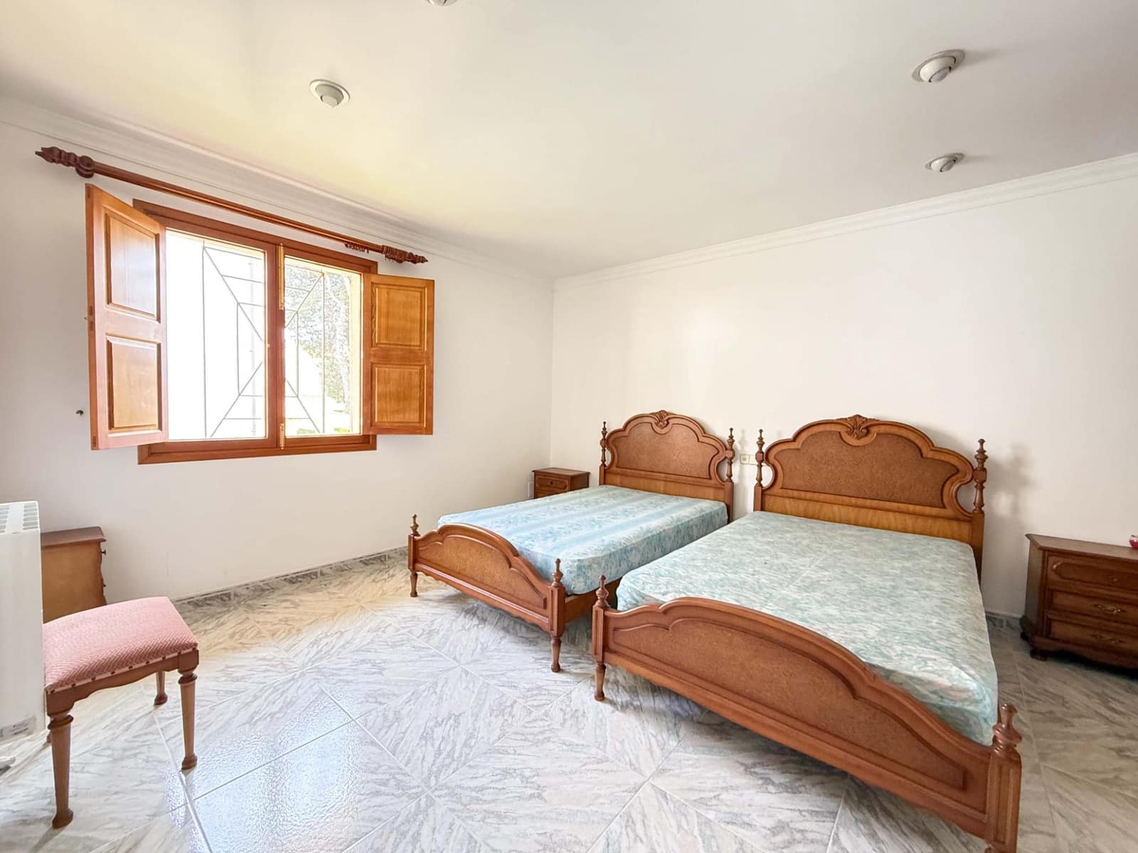 4 bedroom Villa for rent in Portocristo / Port de Manacor with garage - € 2,000 (Ref: 9820607)