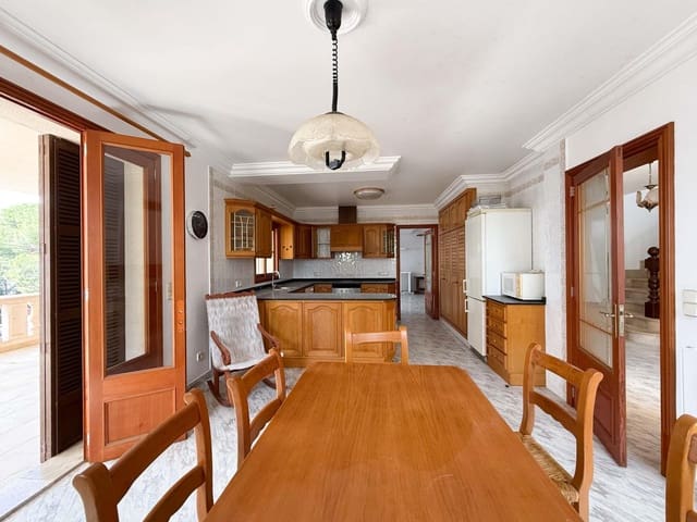 4 soveværelse Villa til leje i Portocristo / Port de Manacor, Manacor med garage - € 2.000 (Ref: 9820607)