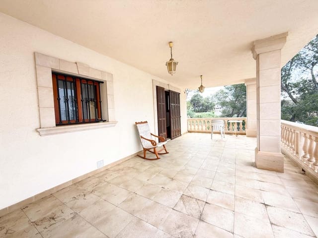 4 soveværelse Villa til leje i Portocristo / Port de Manacor, Manacor med garage - € 2.000 (Ref: 9820607)
