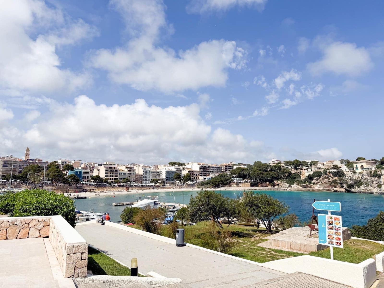 4 bedroom Villa for rent in Portocristo / Port de Manacor with garage - € 2,000 (Ref: 9820607)