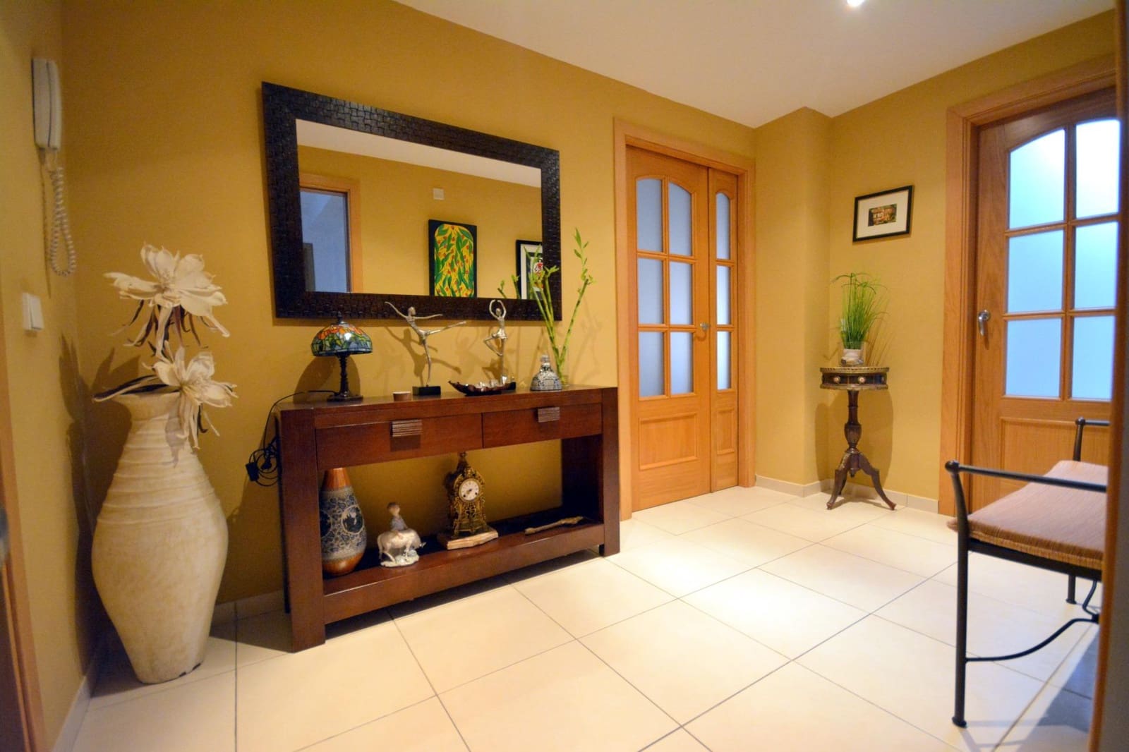 3 bedroom Flat for sale in Santa Maria del Cami with pool - € 620,000 (Ref: 9865265)