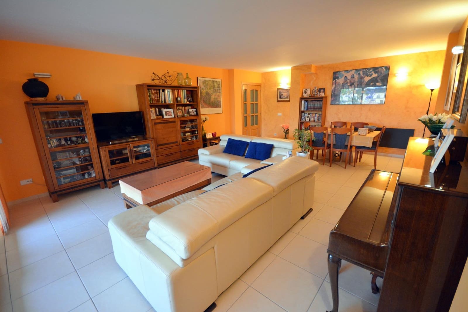 3 bedroom Flat for sale in Santa Maria del Cami with pool - € 620,000 (Ref: 9865265)