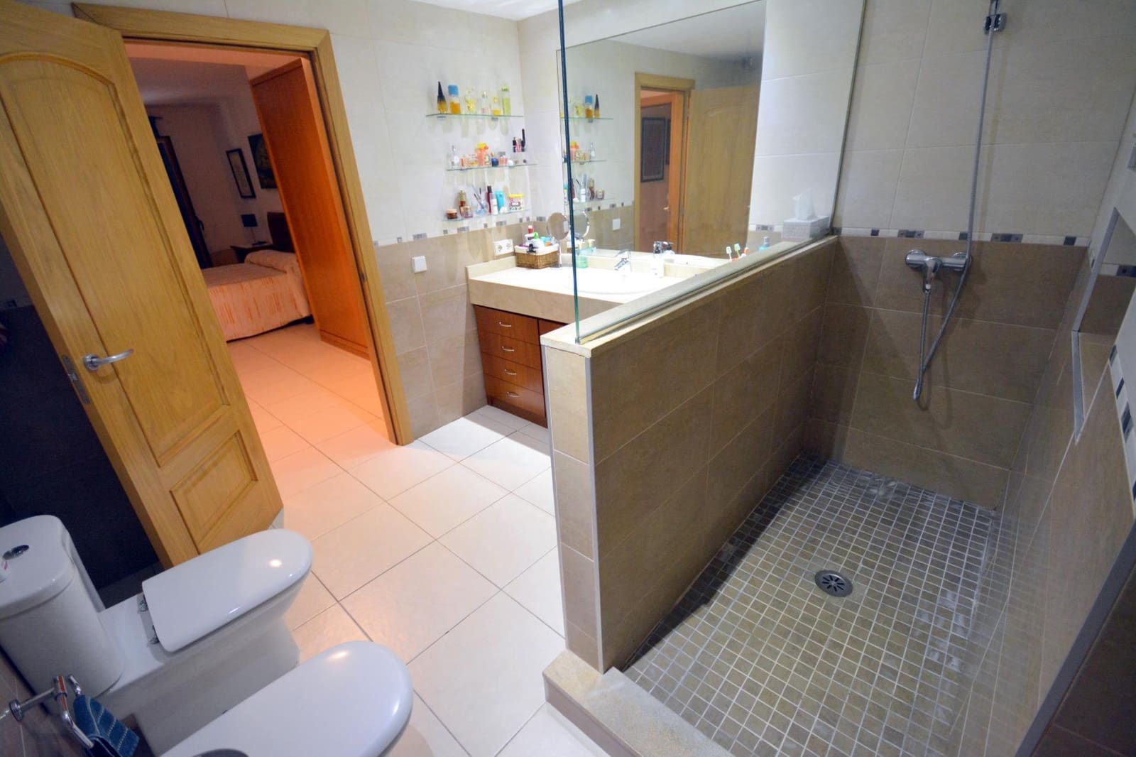 3 bedroom Flat for sale in Santa Maria del Cami with pool - € 620,000 (Ref: 9865265)