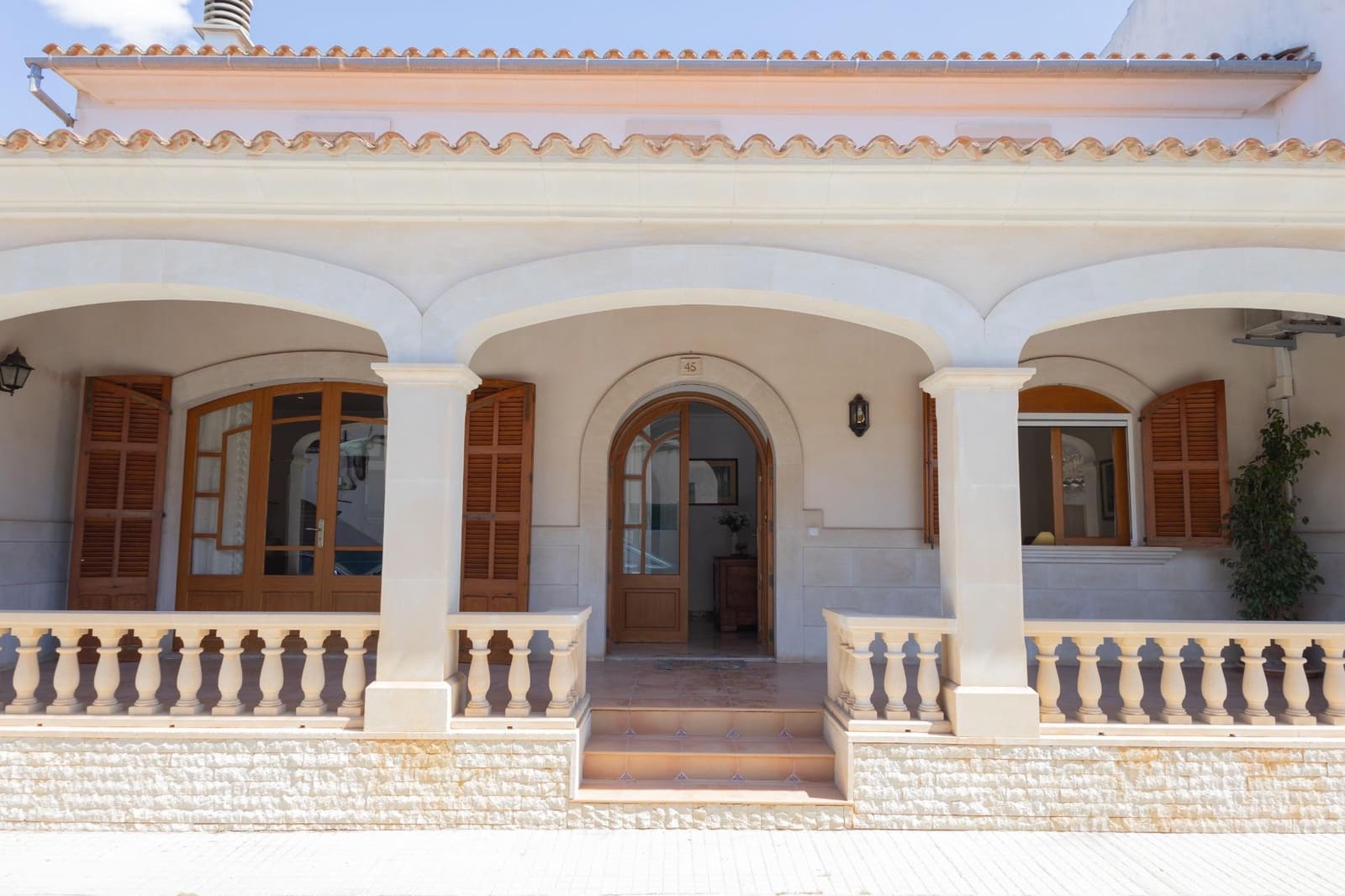 3 bedroom Villa for sale in Ses Salines with pool garage - € 1,500,000 (Ref: 9873610)
