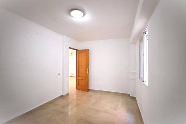3 Zimmer Wohnung zu verkaufen in Palma de Mallorca mit Garage - 295.000 € (Ref: 9904037)