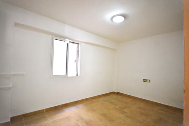 3 Zimmer Wohnung zu verkaufen in Palma de Mallorca mit Garage - 295.000 € (Ref: 9904037)