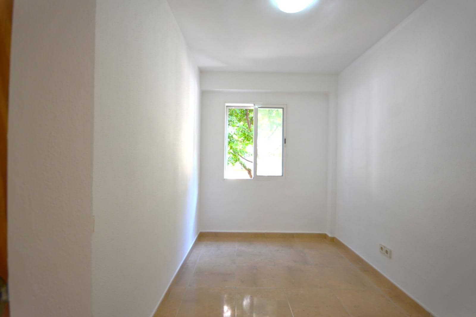 3 Zimmer Wohnung zu verkaufen in Palma de Mallorca mit Garage - 295.000 € (Ref: 9904037)