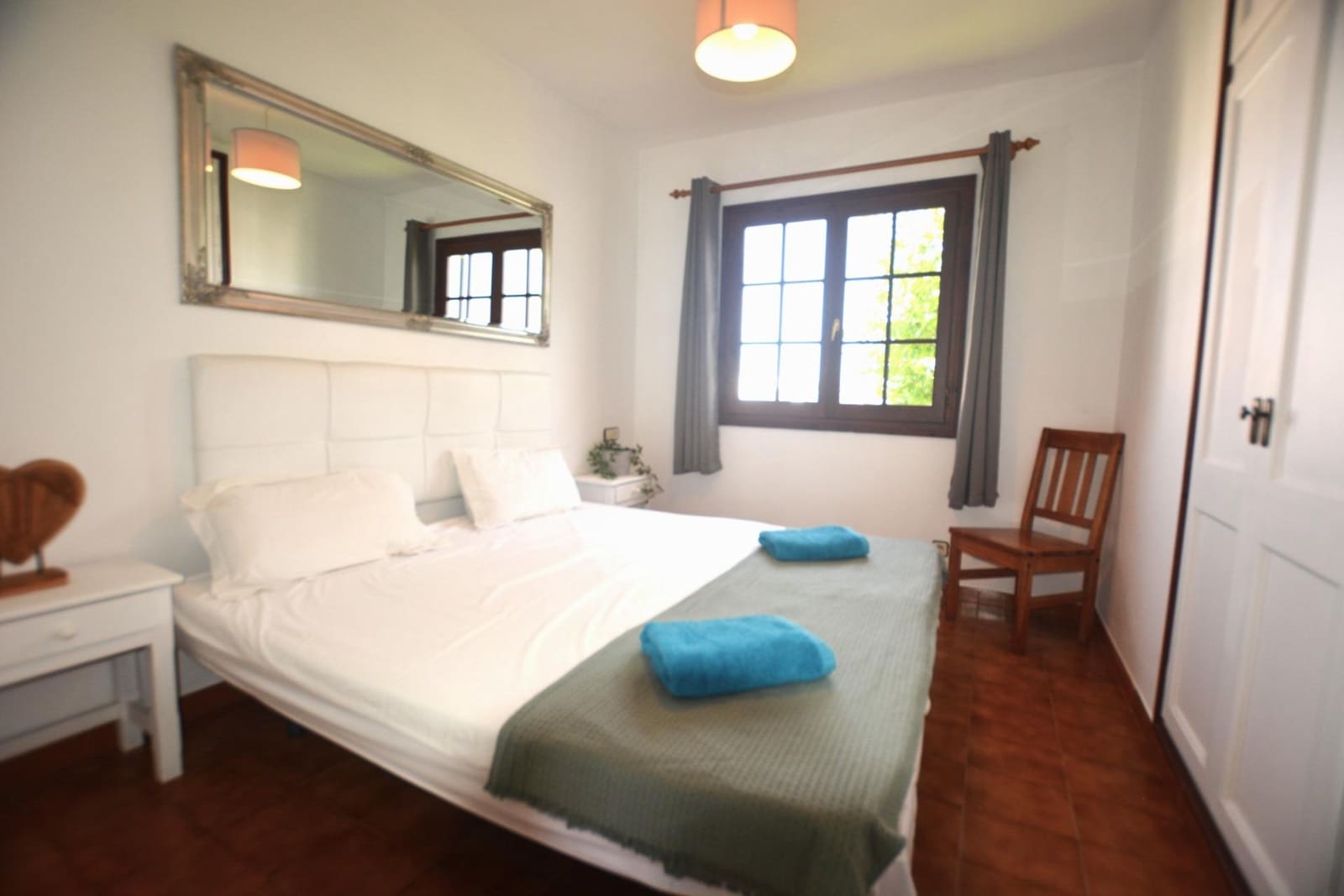 2 bedroom Apartment for sale in Cala'n Porter with pool - € 290,000 (Ref: 9922380)