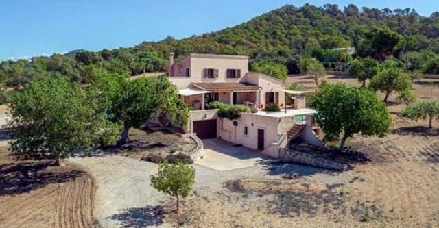 Finca/Casa Rural de 4 habitaciones en Felanitx en venta con garaje - 1.600.000 € (Ref: 9966719)