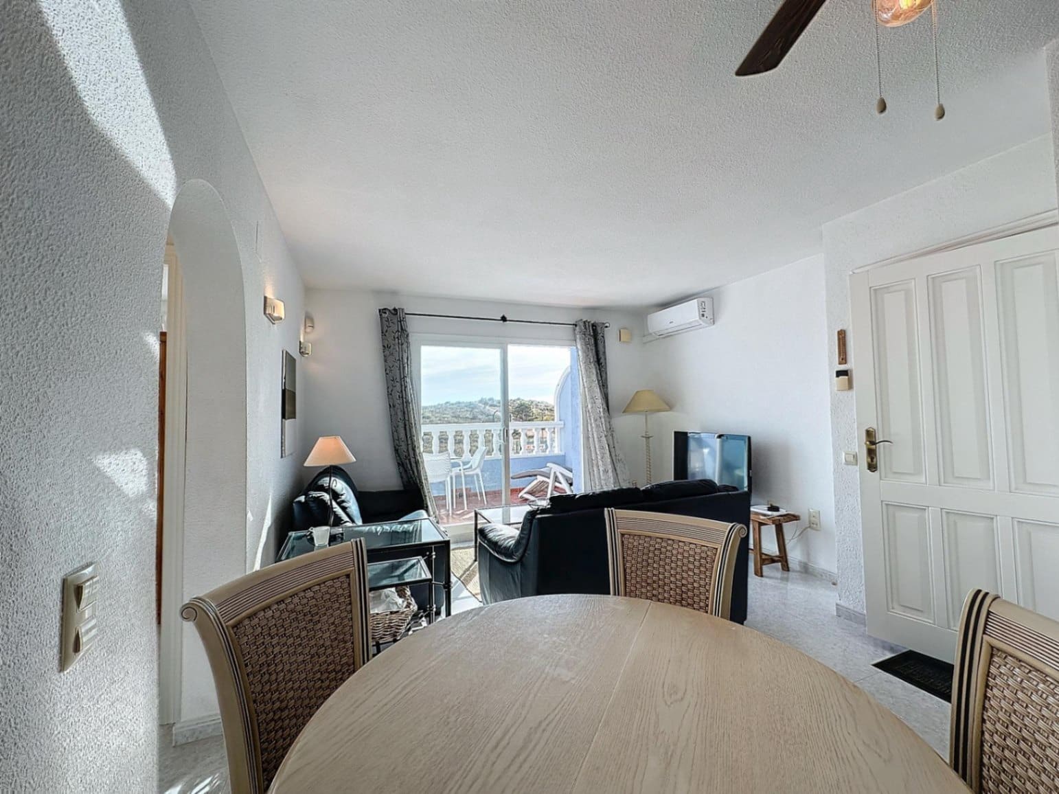 2 Zimmer Apartment zu verkaufen in Cumbre del Sol mit Pool - 230.000 € (Ref: 10030935)