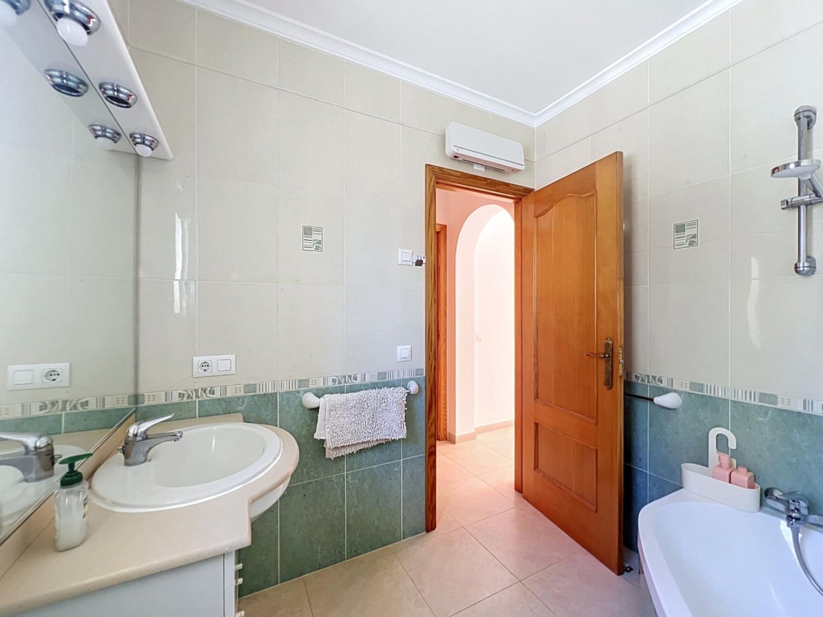 3 Zimmer Villa zu verkaufen in Benitachell / Benitatxell mit Pool Garage - 585.000 € (Ref: 10112220)