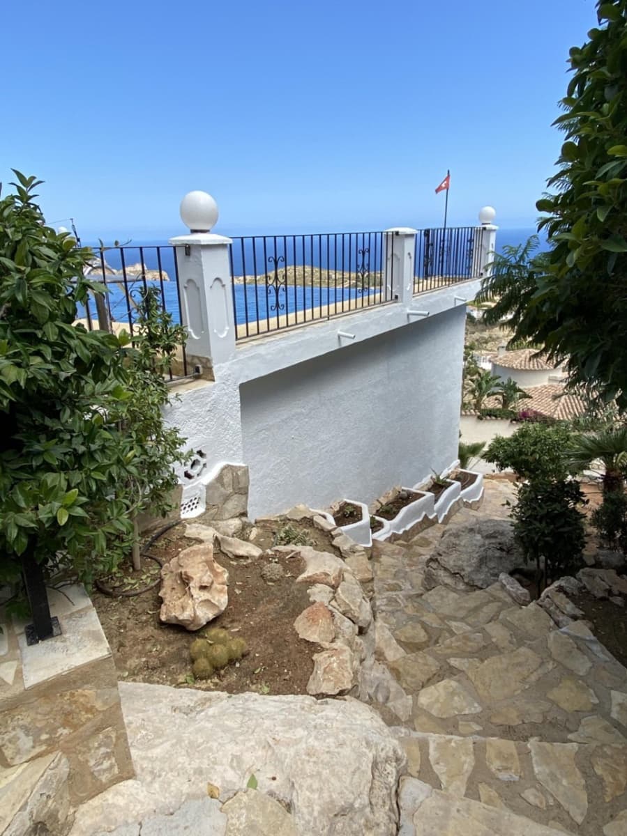 Chalet de 4 habitaciones en Benitachell / Benitatxell en venta con piscina garaje - 890.000 € (Ref: 10140451)