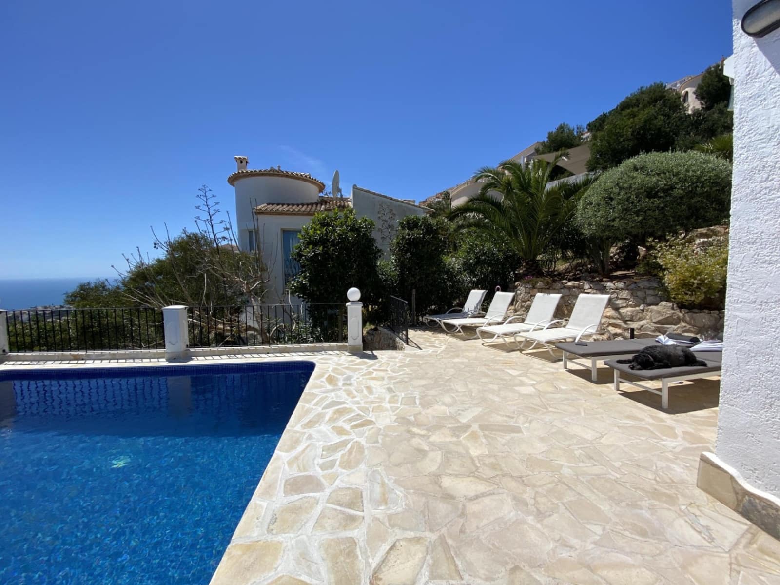 Chalet de 4 habitaciones en Benitachell / Benitatxell en venta con piscina garaje - 890.000 € (Ref: 10140451)