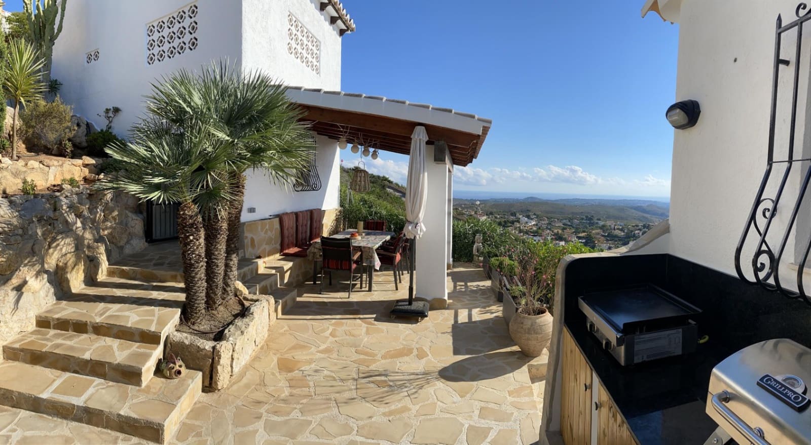 Chalet de 4 habitaciones en Benitachell / Benitatxell en venta con piscina garaje - 890.000 € (Ref: 10140451)