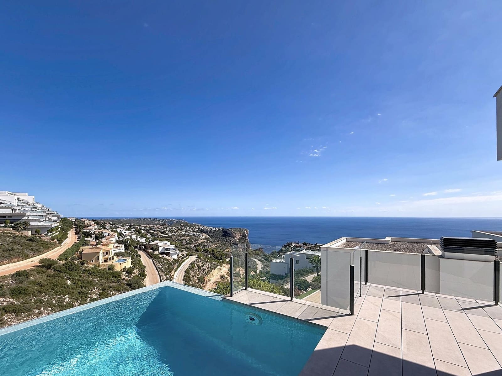 4 soveværelse Villa til salg i Benitachell / Benitatxell med swimmingpool garage - € 1.080.000 (Ref: 10153851)