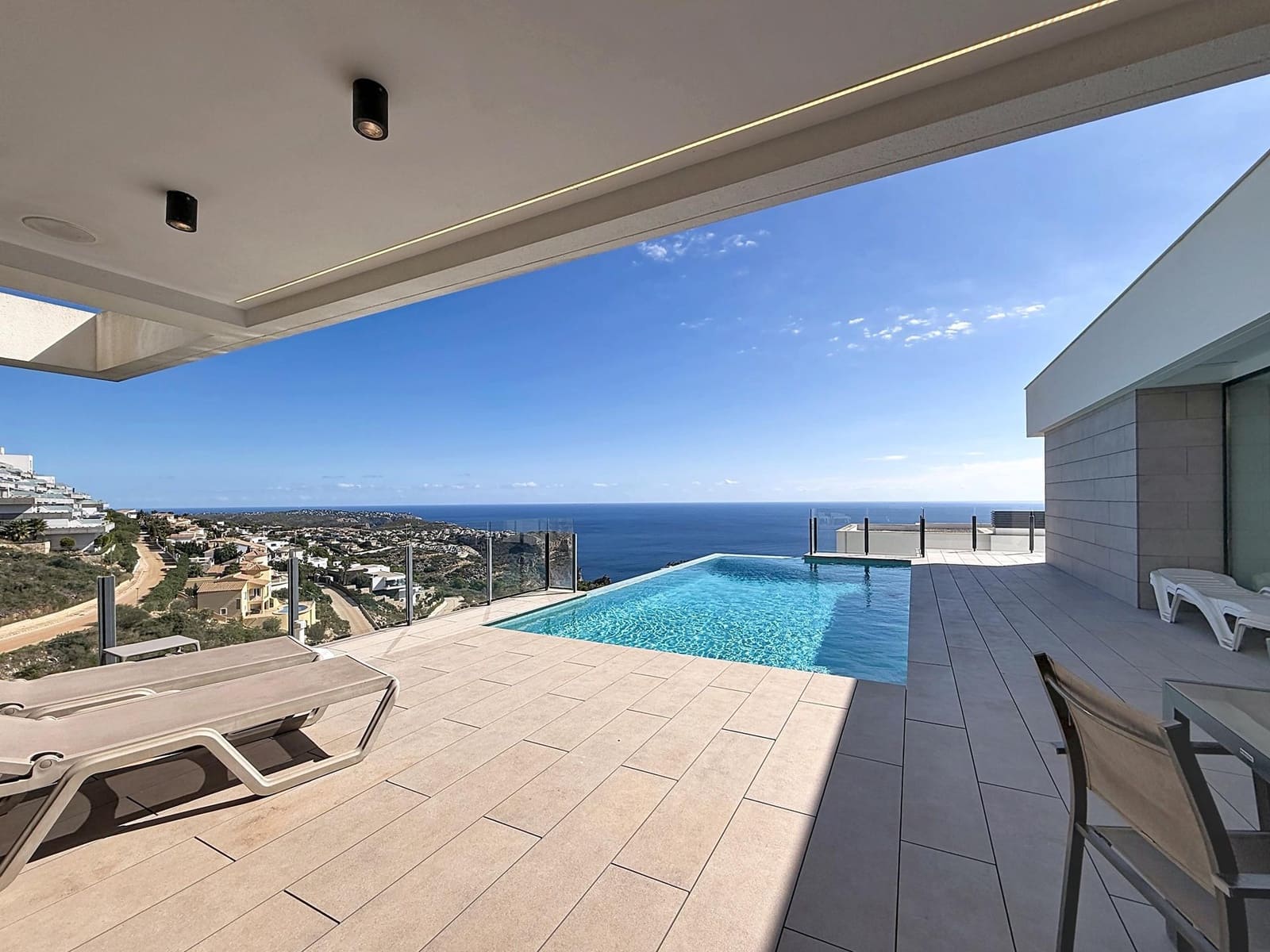 4 soveværelse Villa til salg i Benitachell / Benitatxell med swimmingpool garage - € 1.080.000 (Ref: 10153851)