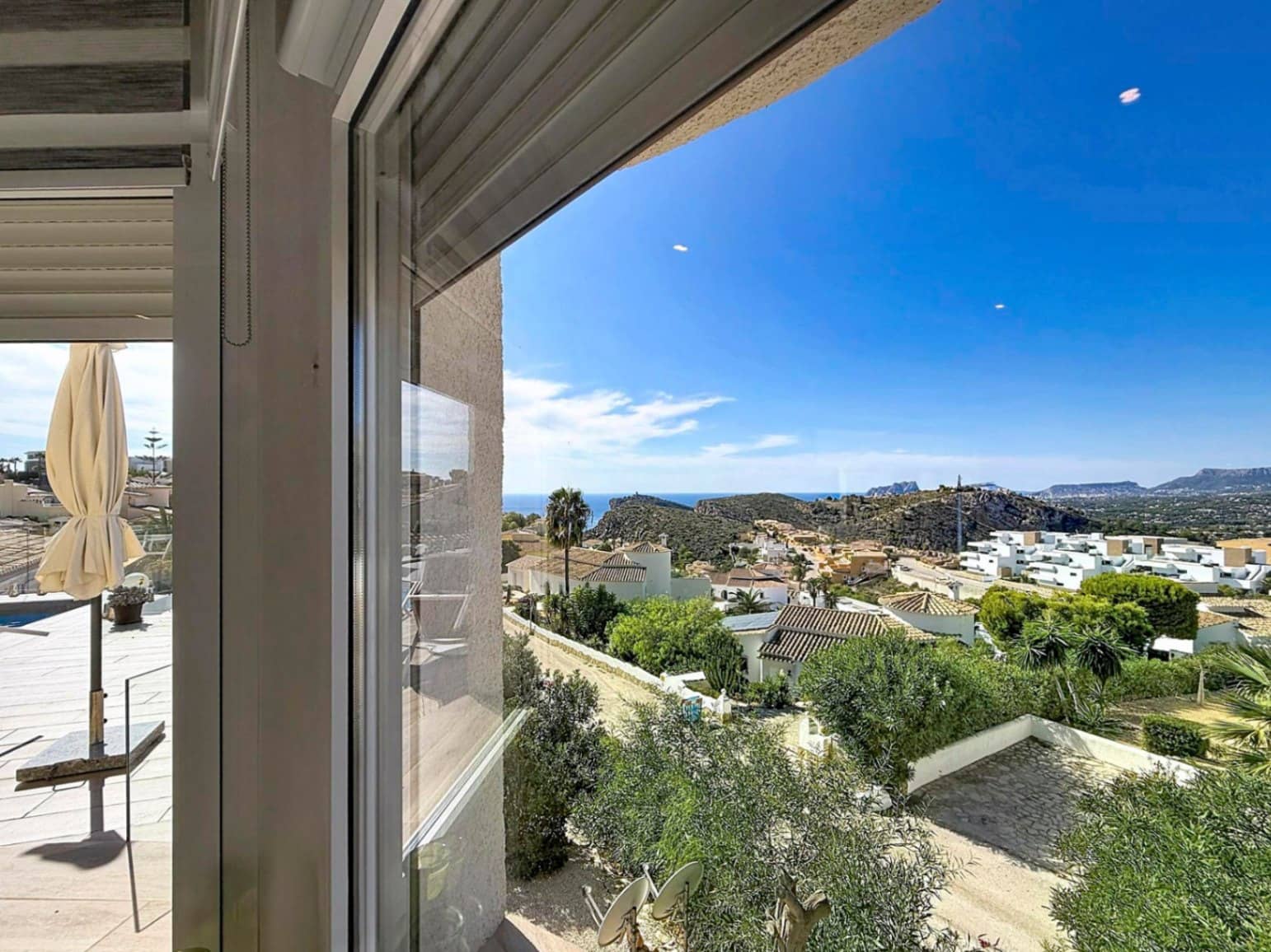 4 bedroom Villa for sale in Benitachell / Benitatxell with pool garage - € 895,000 (Ref: 10154184)