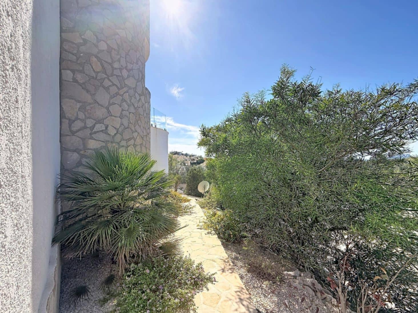 4 bedroom Villa for sale in Benitachell / Benitatxell with pool garage - € 895,000 (Ref: 10154184)