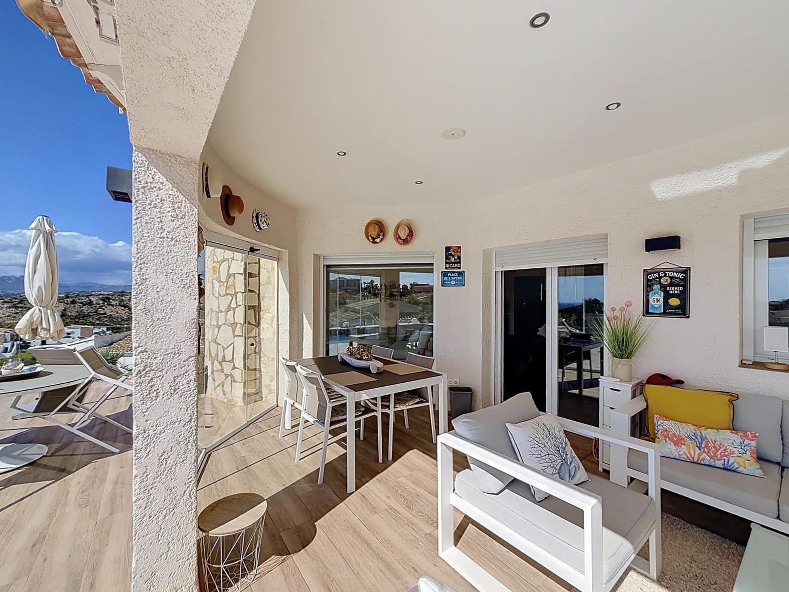 4 bedroom Villa for sale in Benitachell / Benitatxell with pool garage - € 895,000 (Ref: 10154184)