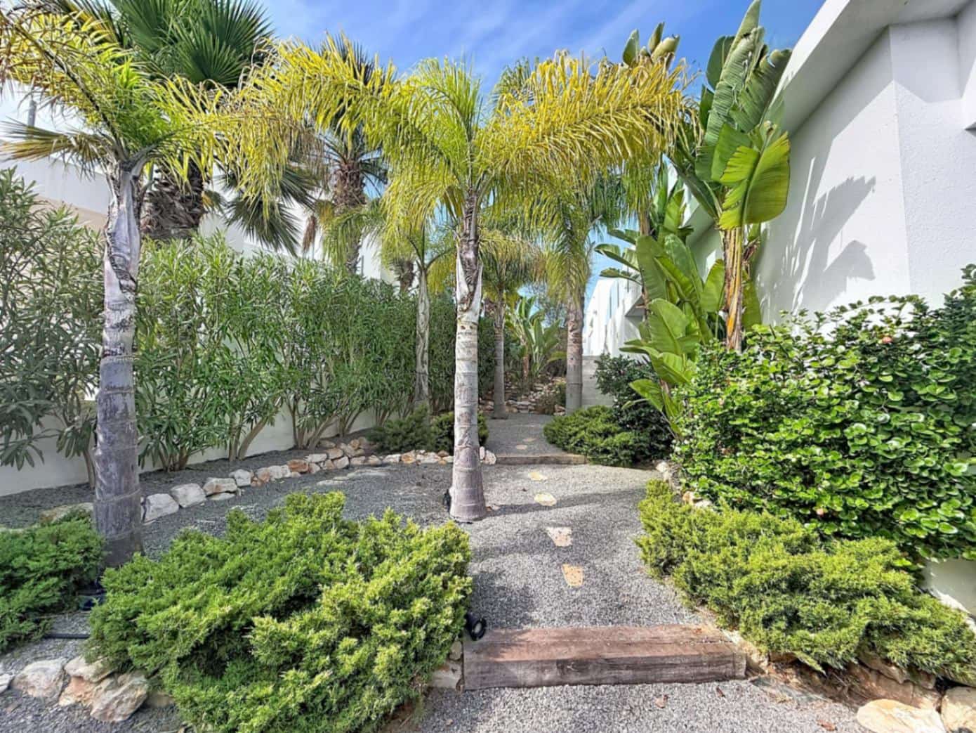 4 bedroom Villa for sale in Benitachell / Benitatxell with pool garage - € 1,695,000 (Ref: 10158497)